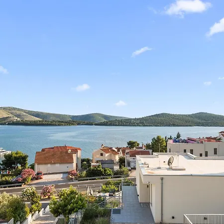 Casa vacanze Awesome In Zaboric